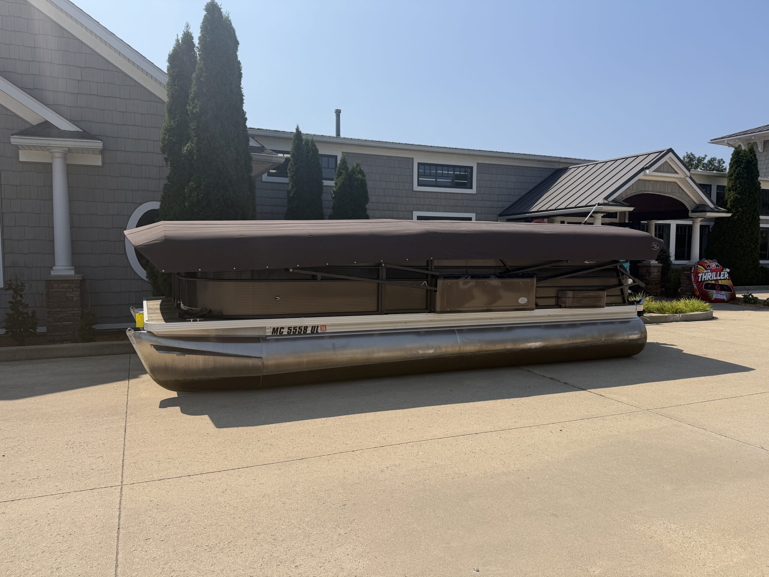 2020 Crest Classic DLX 220 SLRC Mercury 60hp  Easy Cover