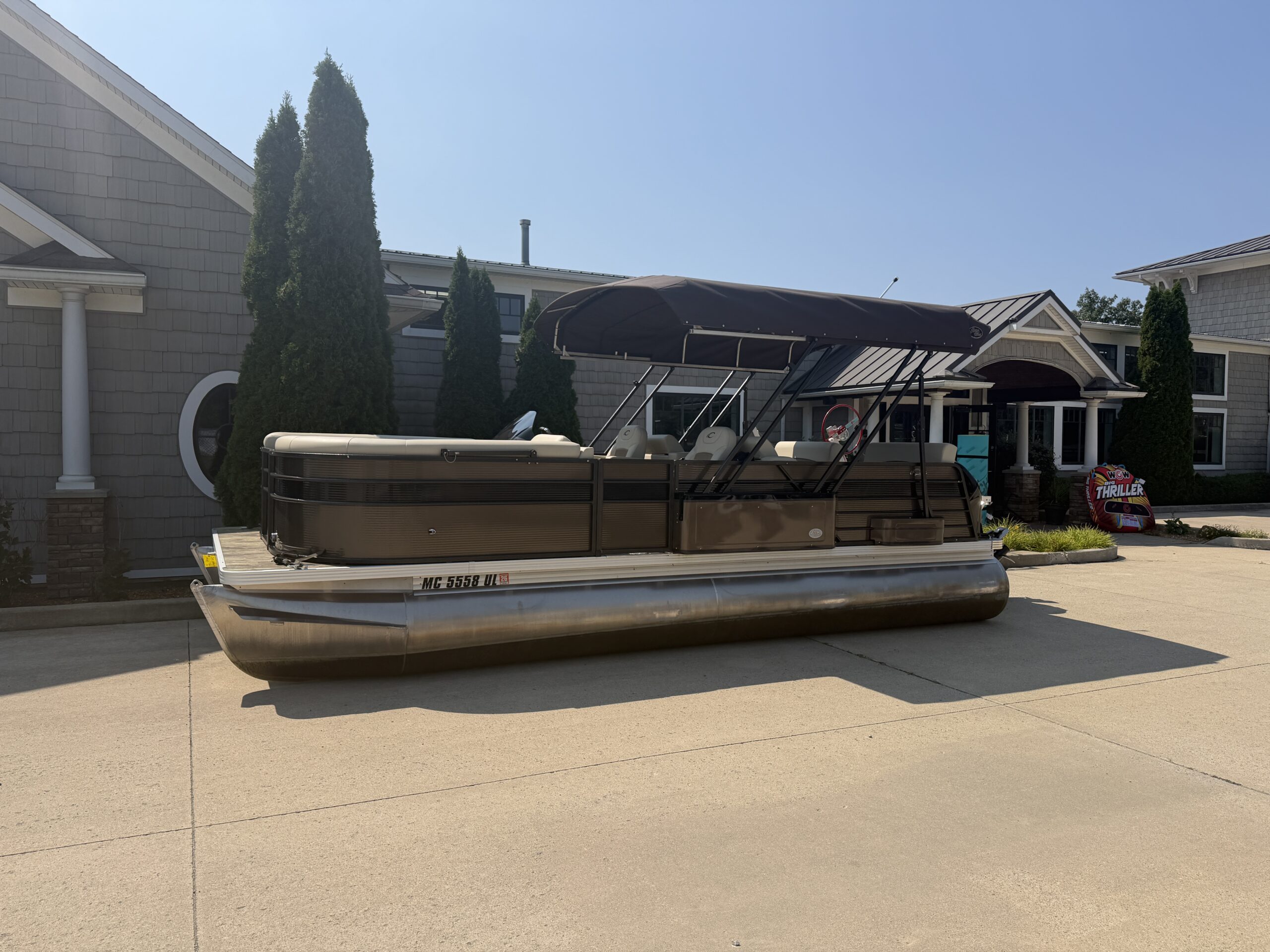 2020 Crest Classic DLX 220 SLRC Mercury 60hp  Easy Cover