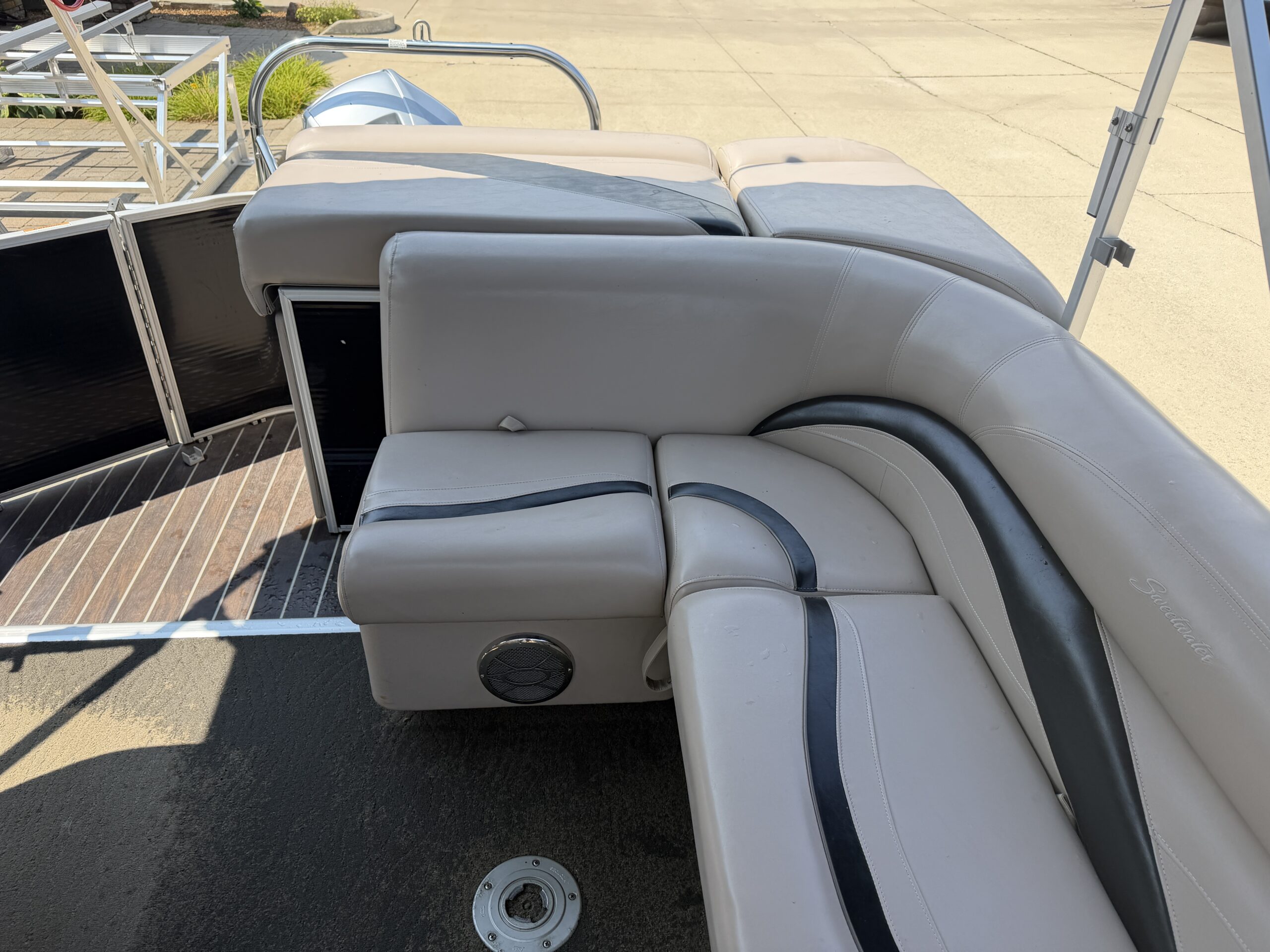 2013 Godfrey Sweetwater 2086 Honda 115hp