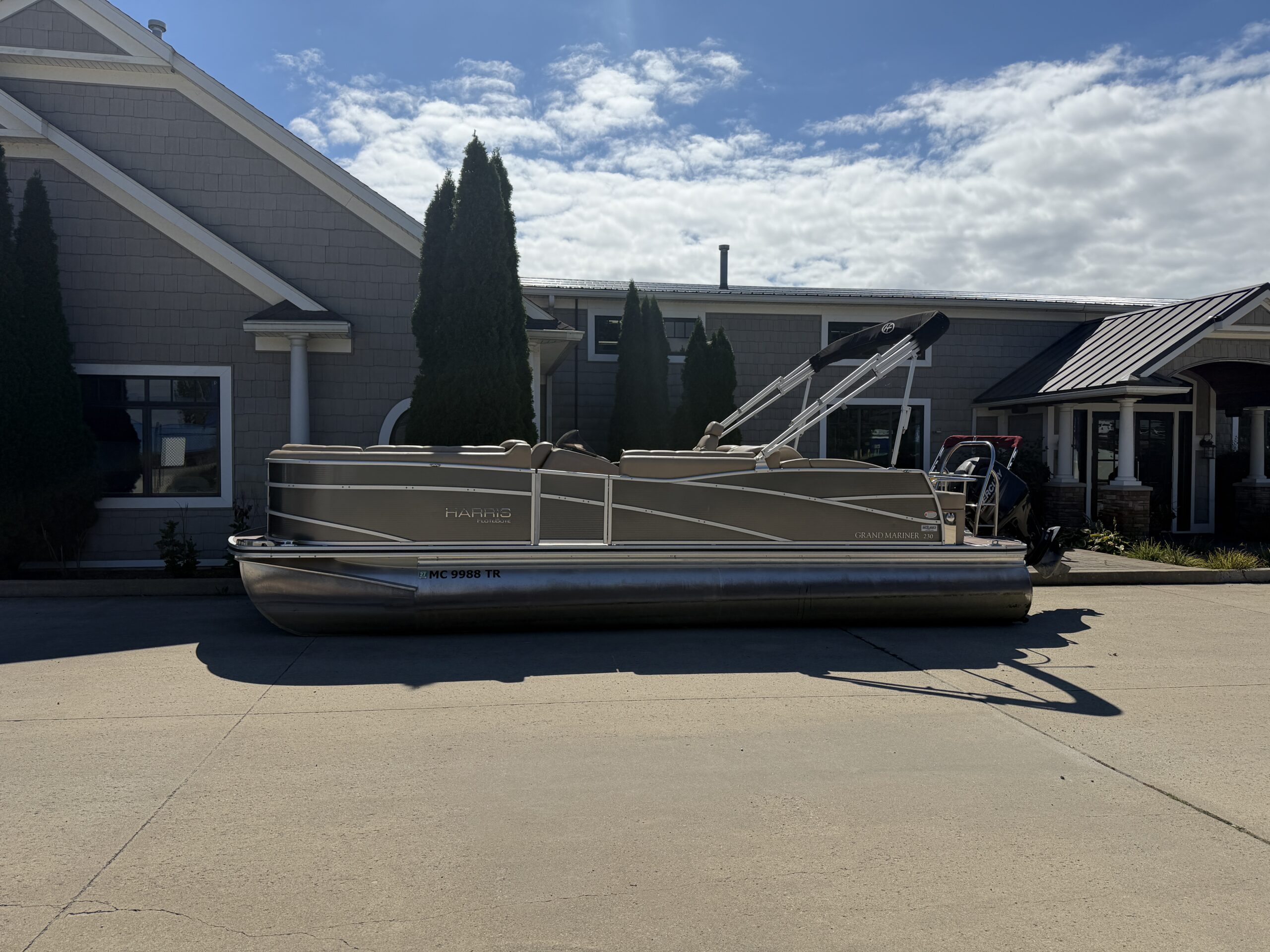 2014 Harris Grand Mariner 230 Mercury 115hp