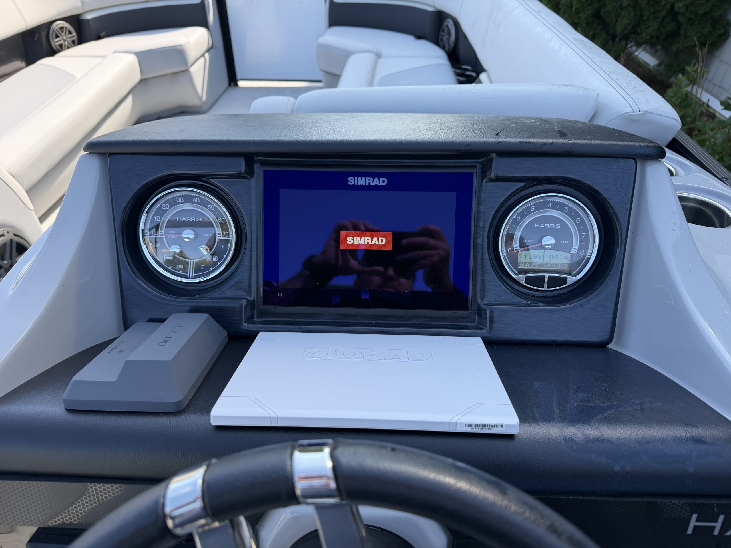 2023 Harris Solstice 250 CWDH Tri Toon  Mercury 250hp