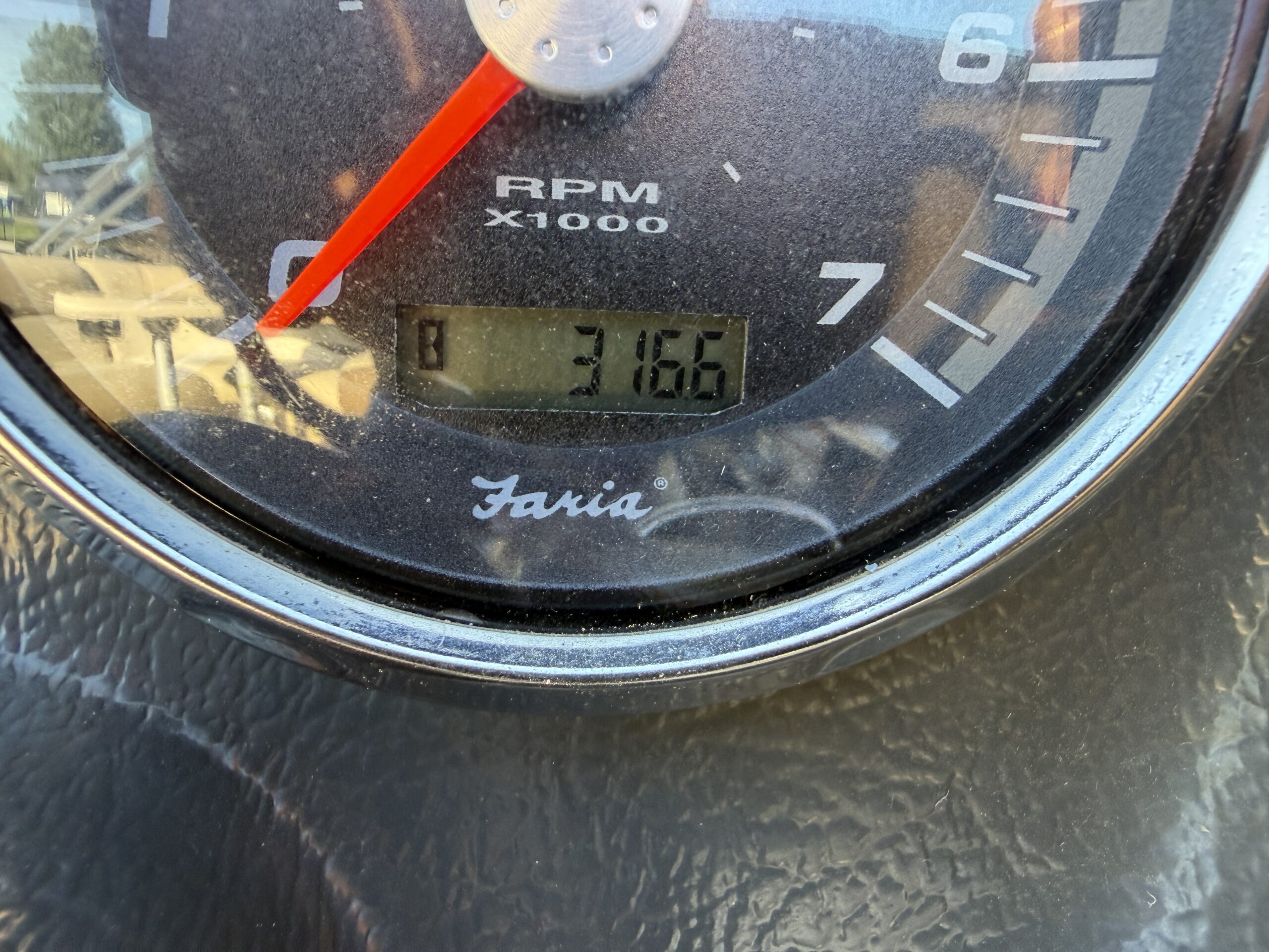 2012 Godfrey Aqua Patio 24'  Honda 90hp