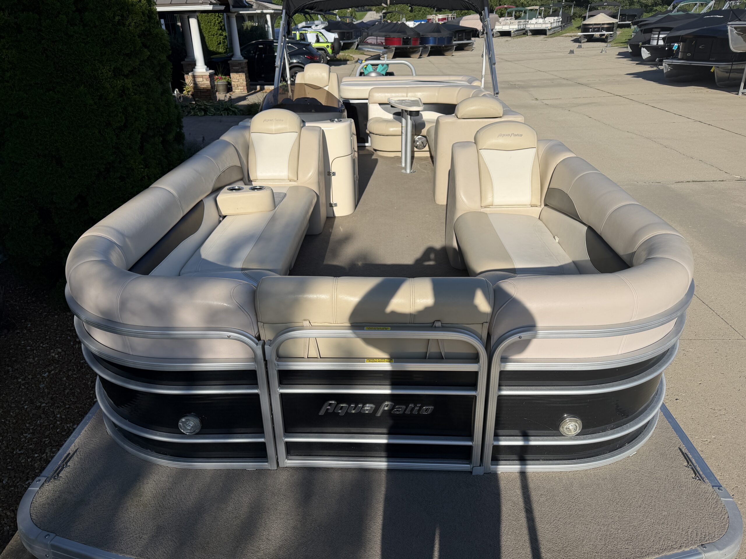 2012 Godfrey Aqua Patio 24'  Honda 90hp